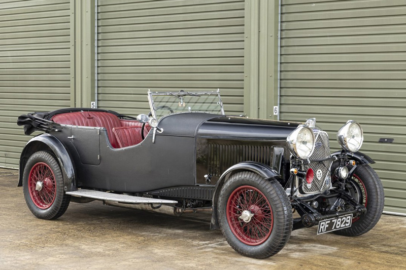 Lagonda 2 Litre Low Chassis in Netflix-Serie "Seven Dials" - wie verkauft via Car and Classics